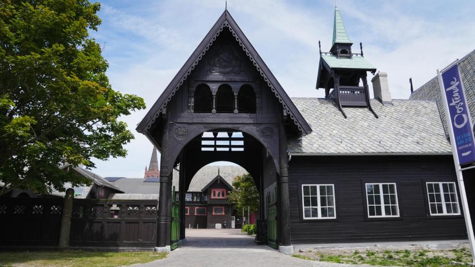 Koninklijke Paardenstallen in Oostende 